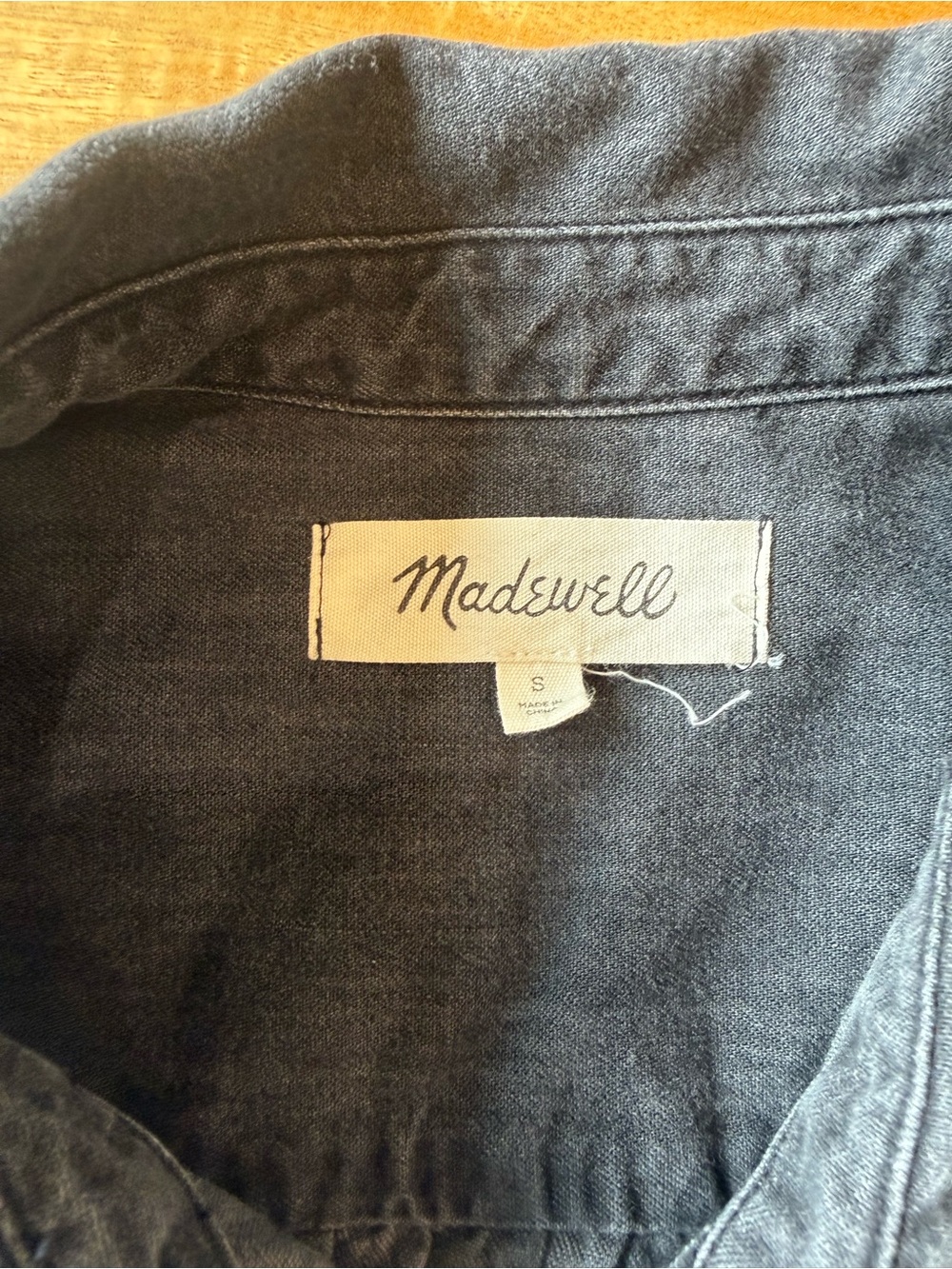 Madewell Washed Black Short-Sleeve Button-Down Shirt - Picture 2 of 3